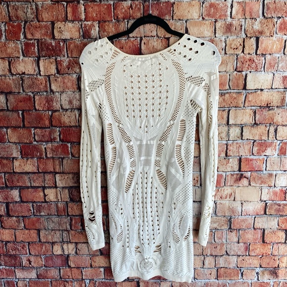 Bebe cream tight mini dress size M/L - Picture 4 of 5